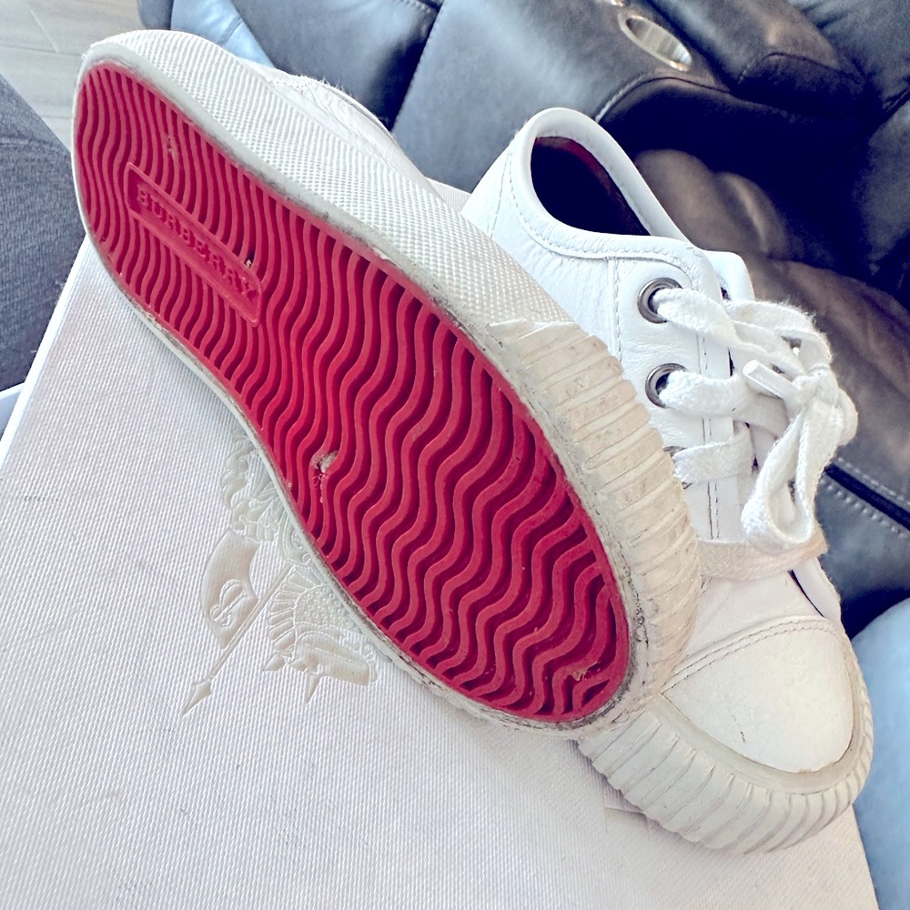 Burberry toddler shoe.